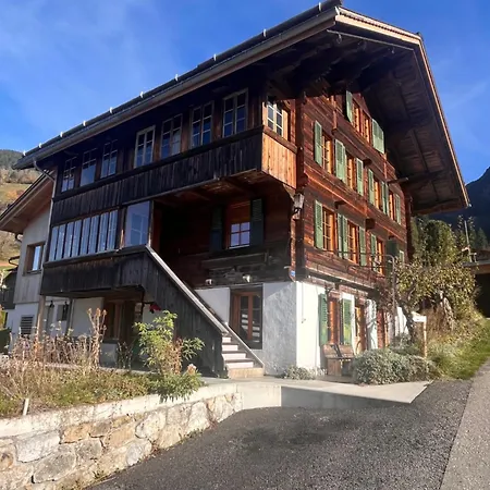 Blueemlisalp-huus Im * Kiental